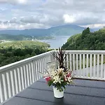 Апартаменты Fjord Road