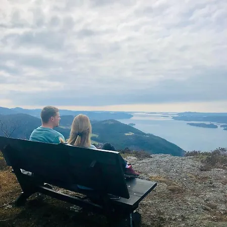 Fjord Road Apartman *