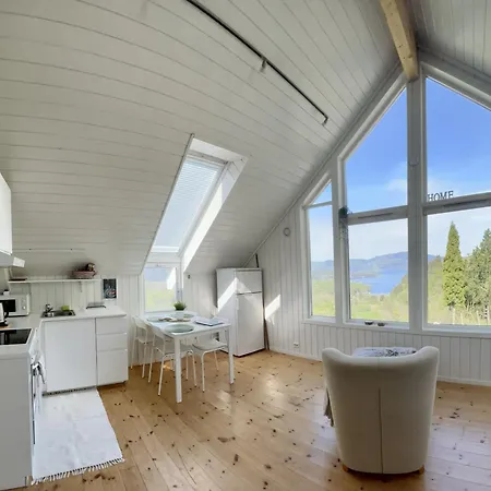 Fjord Road * Hjelmeland