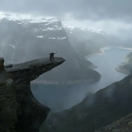 Fjord Road * Hjelmeland