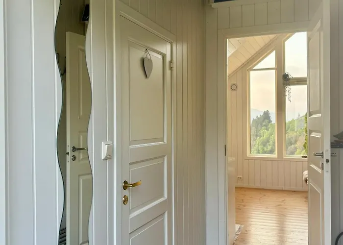 Fjord Road Apartamento Hjelmeland