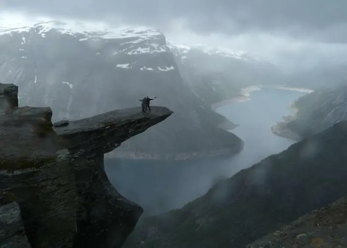 Fjord Road * Hjelmeland